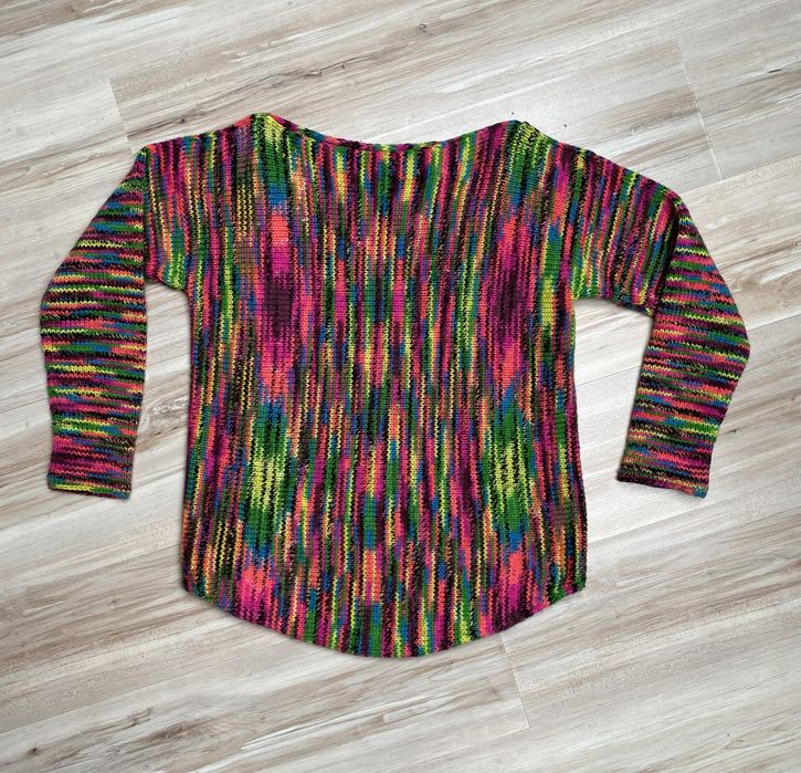 Hand made - sweterek robiony na drutach