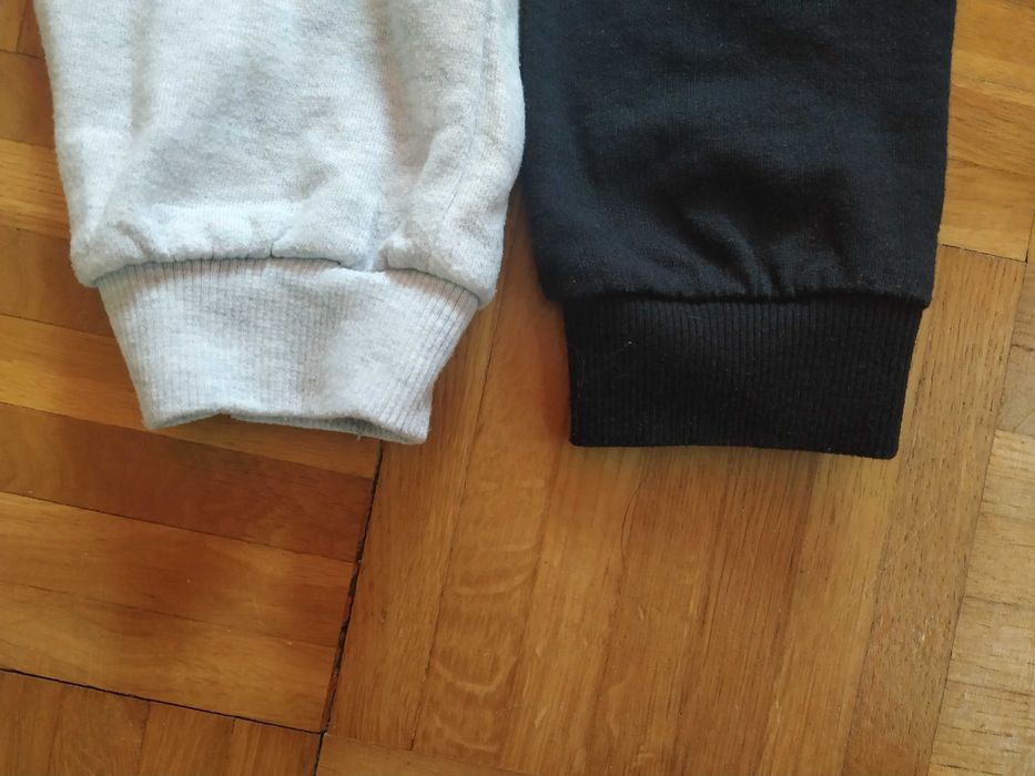 Spodnie dresowe 128 cm (cena za obie pary)