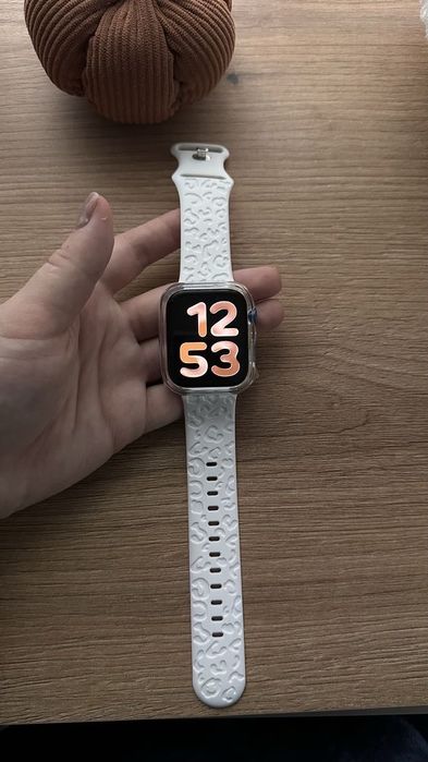 apple watch se7 45mm