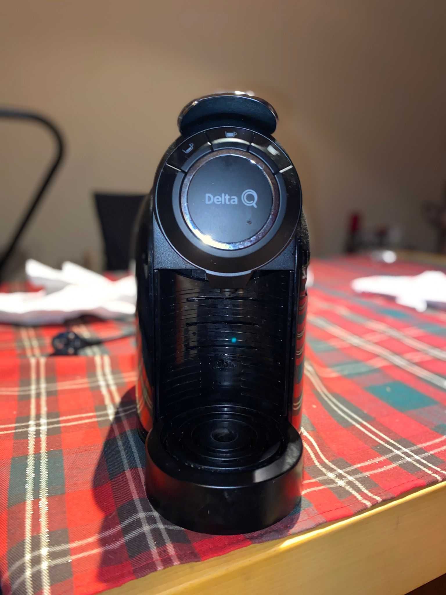 Máquina café delta,como nova,oferta,suporte cápsulas