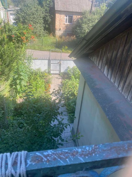 Продається частина будинку в смт. Квасилів