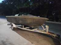 Катер човен лодка склопластик стеклопластик Борей 5.5м