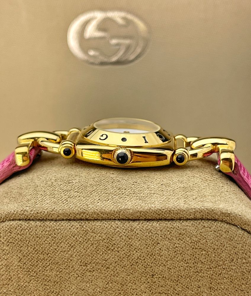 Годинник Gucci 6300l