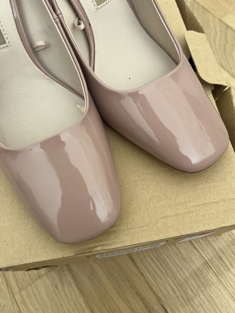 Sapatos salto alto Zara