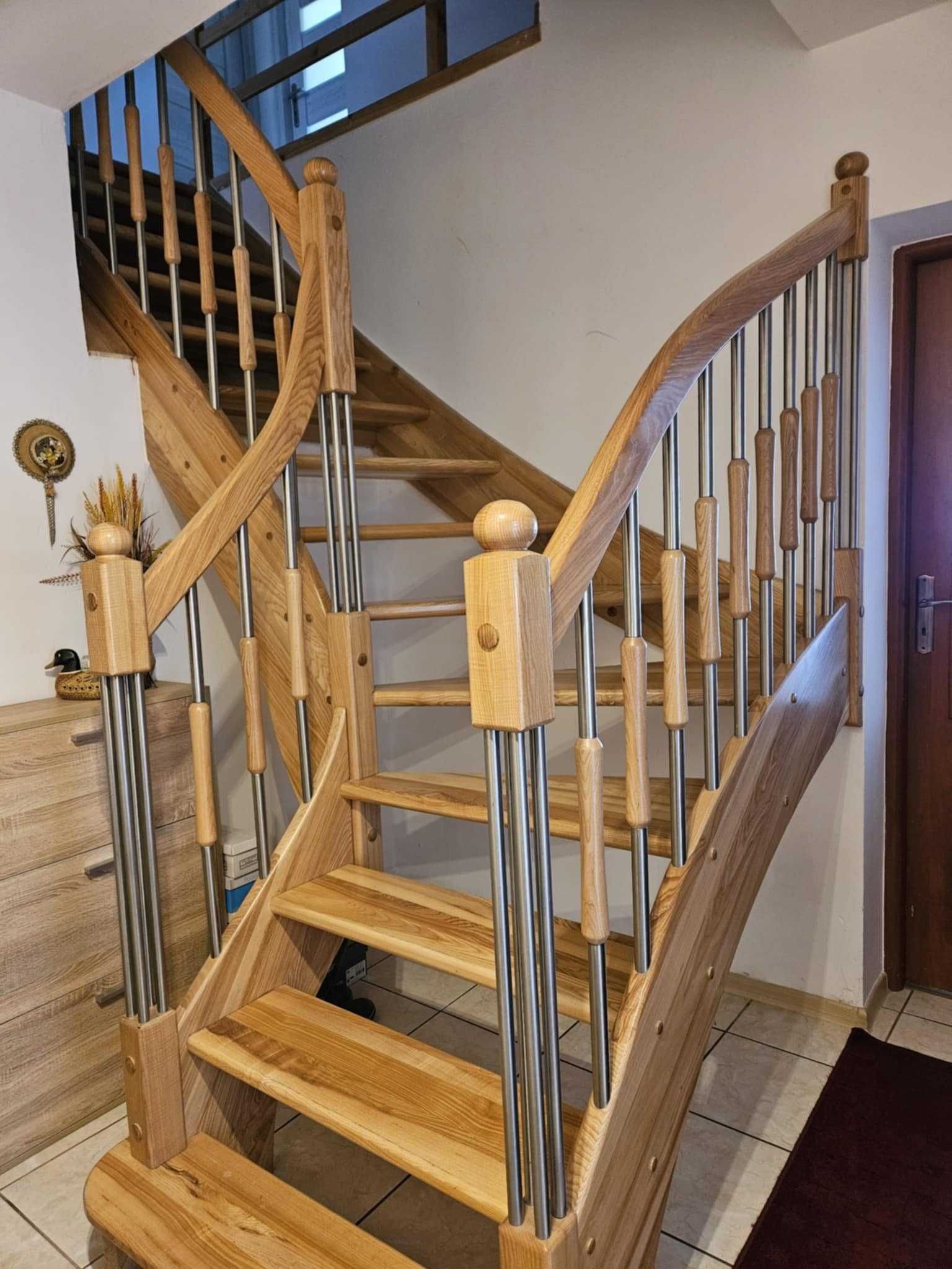 Dom 180 m² z dużym budynkiem gospodarczym  okolice Krzeszowa