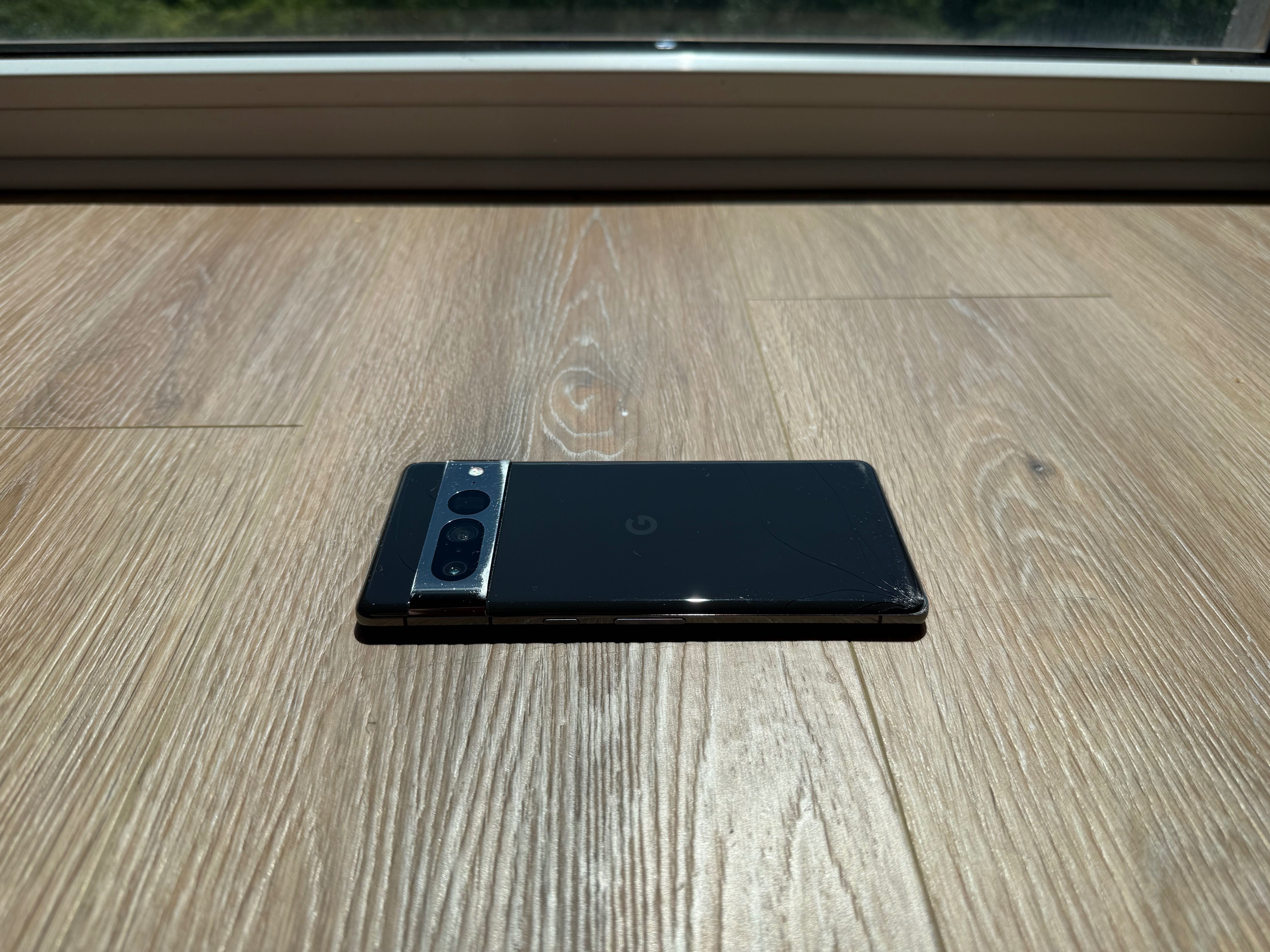 Google Pixel 7 Pro 128GB + ladowarka