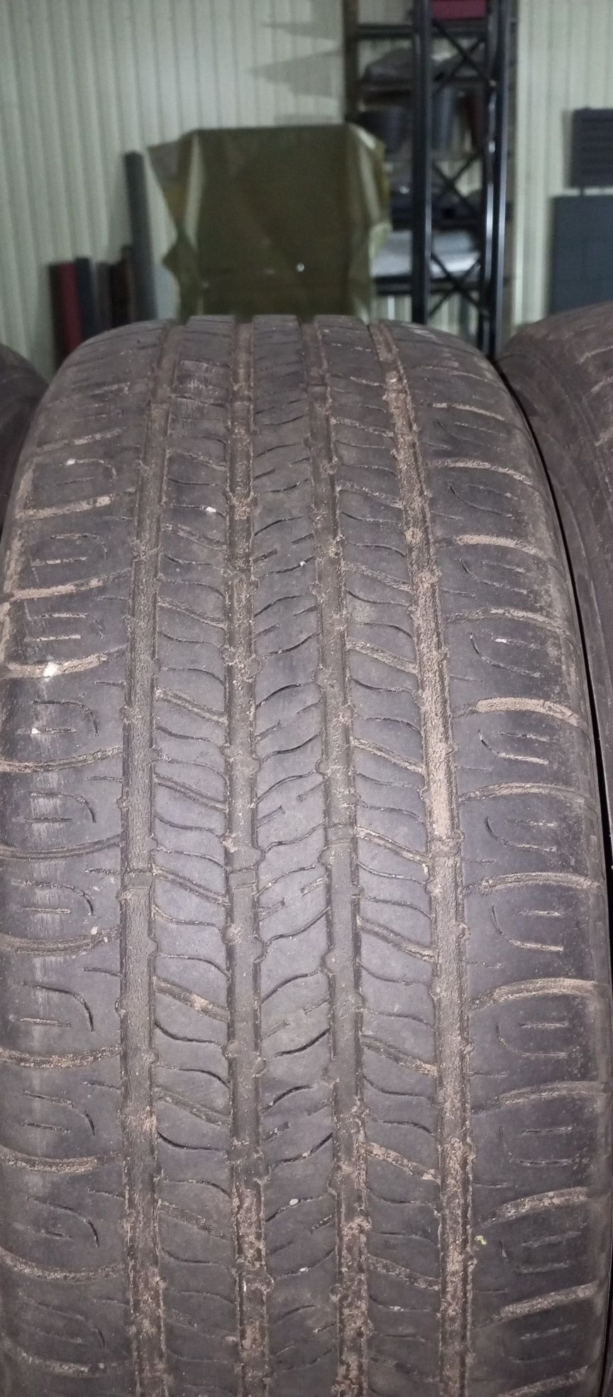 Шини всесезонні Goodyear Assurance 215/55/R17 ,94H, хороший стан , 4шт