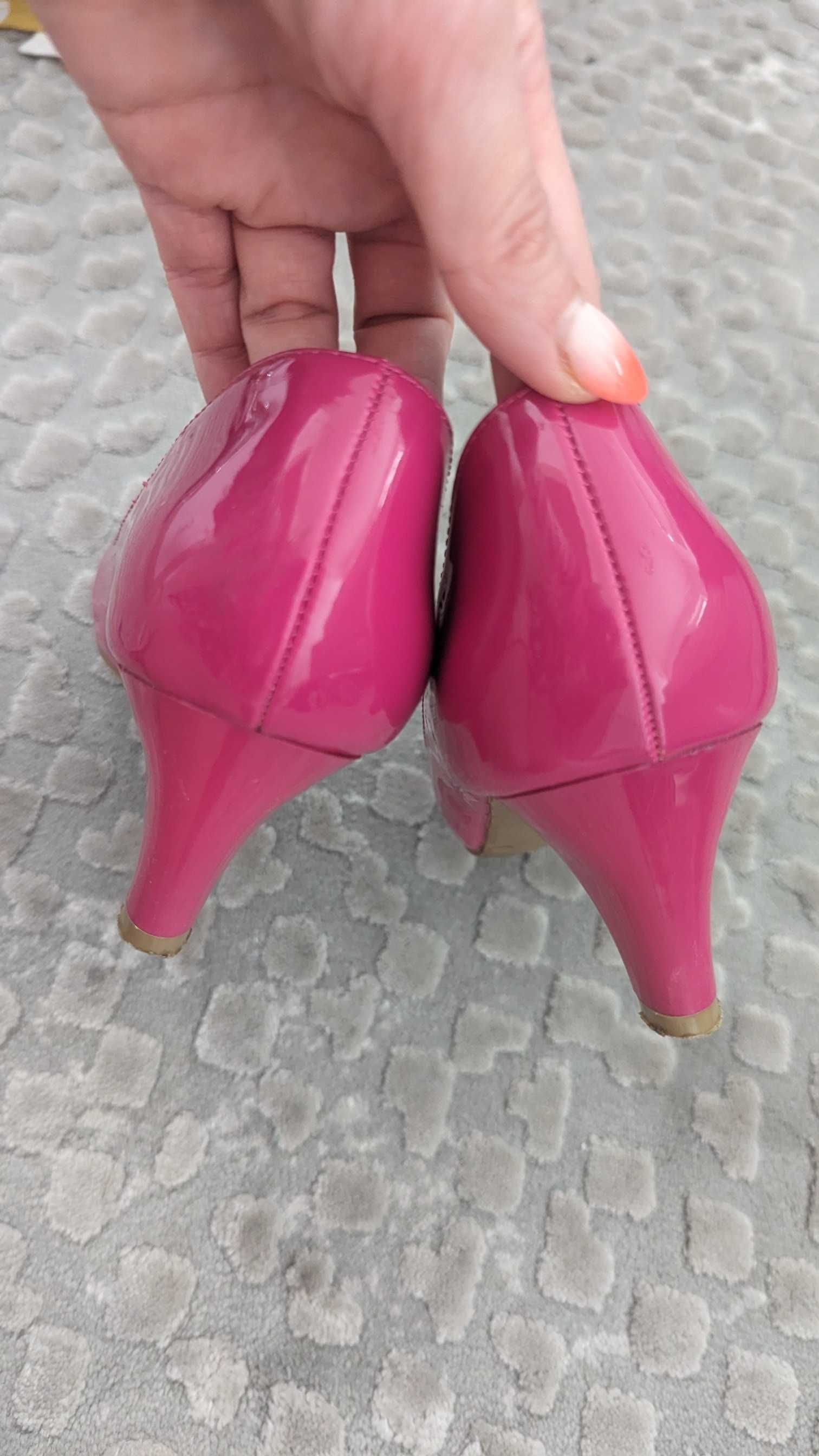 Buty szpilki fuksja 36/37