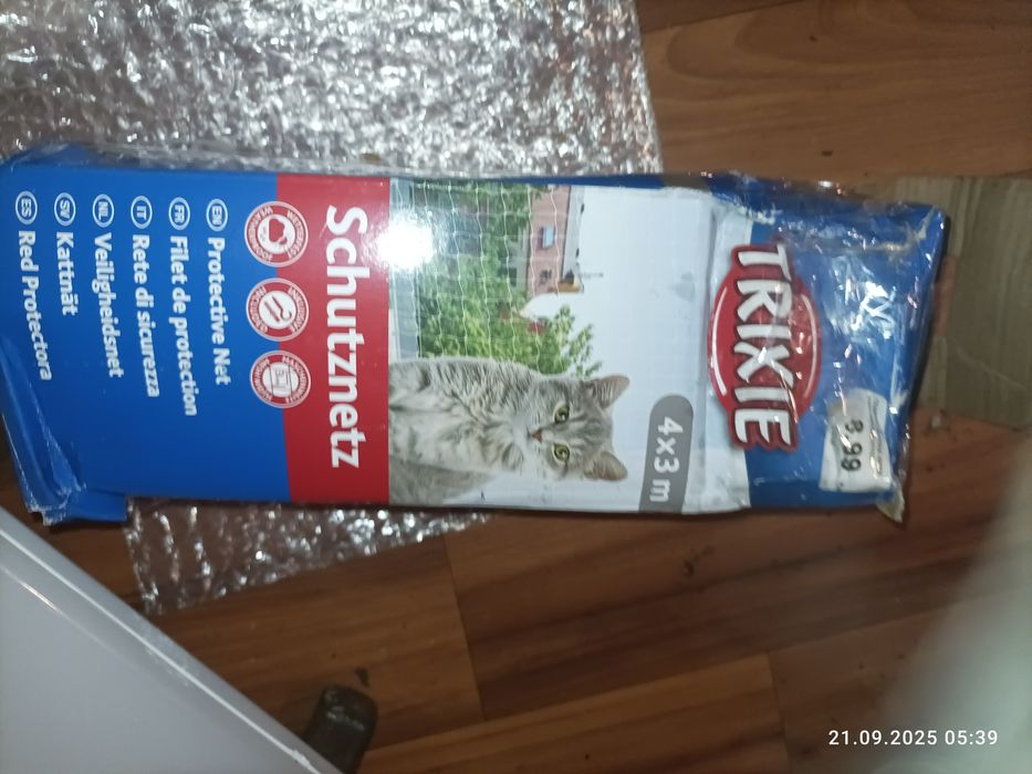 Siatka zabezpieczająca balkon przed ucieczką kota