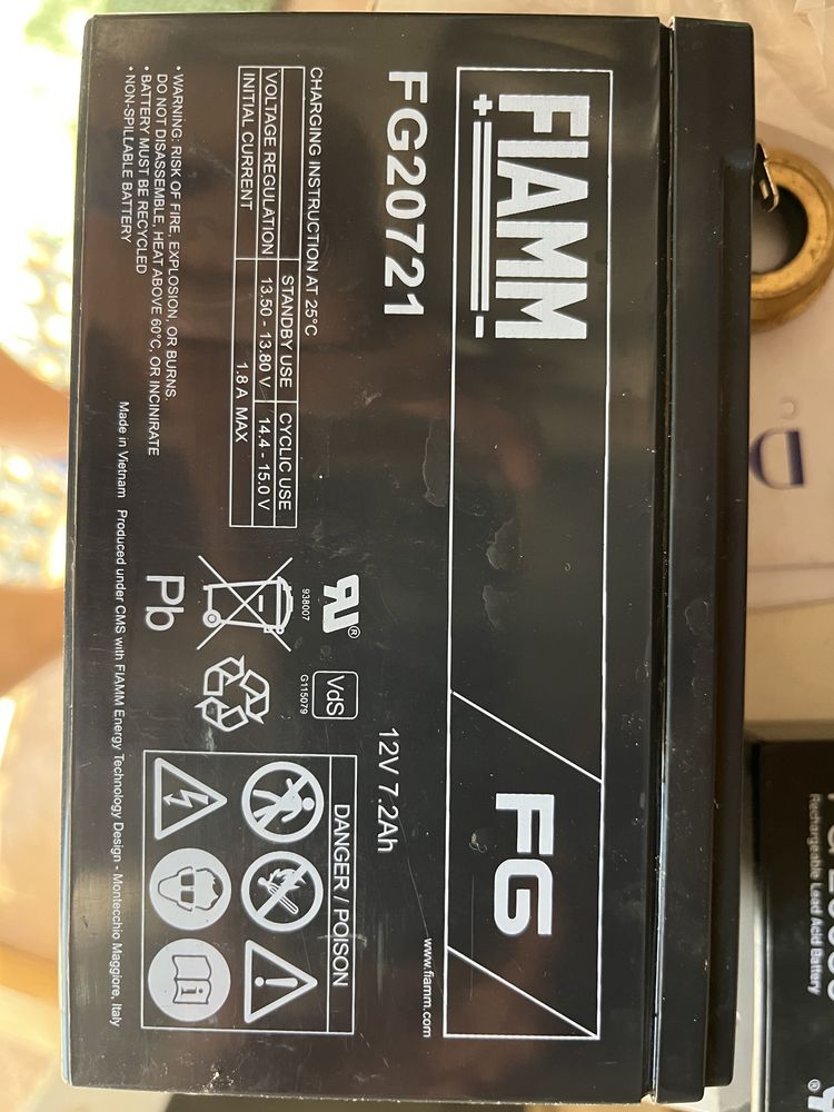 Baterias FIAMM:   FG20721   e   FG20086