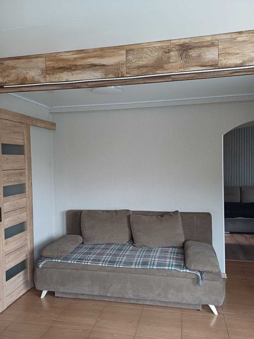 3 кімнатна квартира в одноповерховому будинку на Раківці