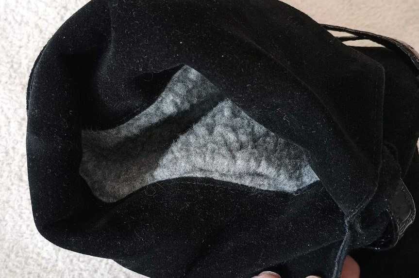 Женские  черные  замшевые сапоги 38 р