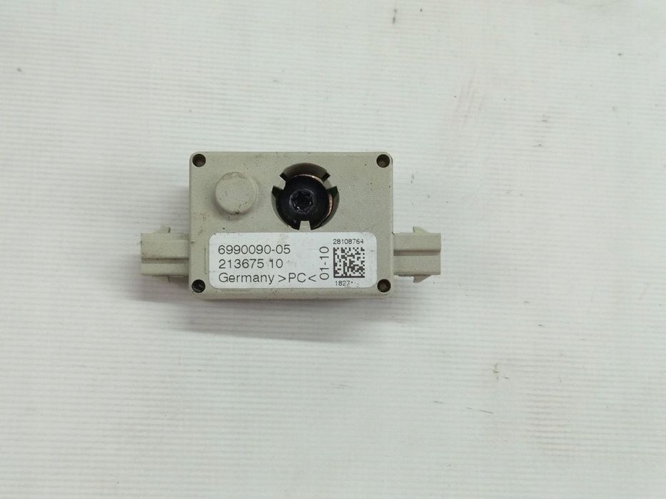 WZMACNIACZ ANTENY ANTENOWY BMW X6 E71 X5 E70 6990090