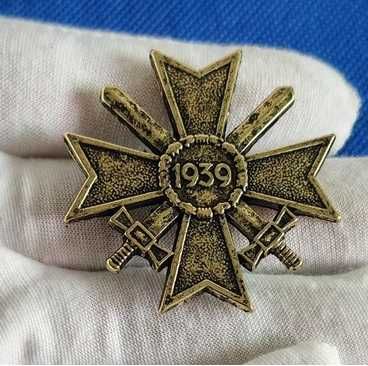Krzyża Zasługi z Mieczami II kl. Kriegsverdienstkreuz; KVK