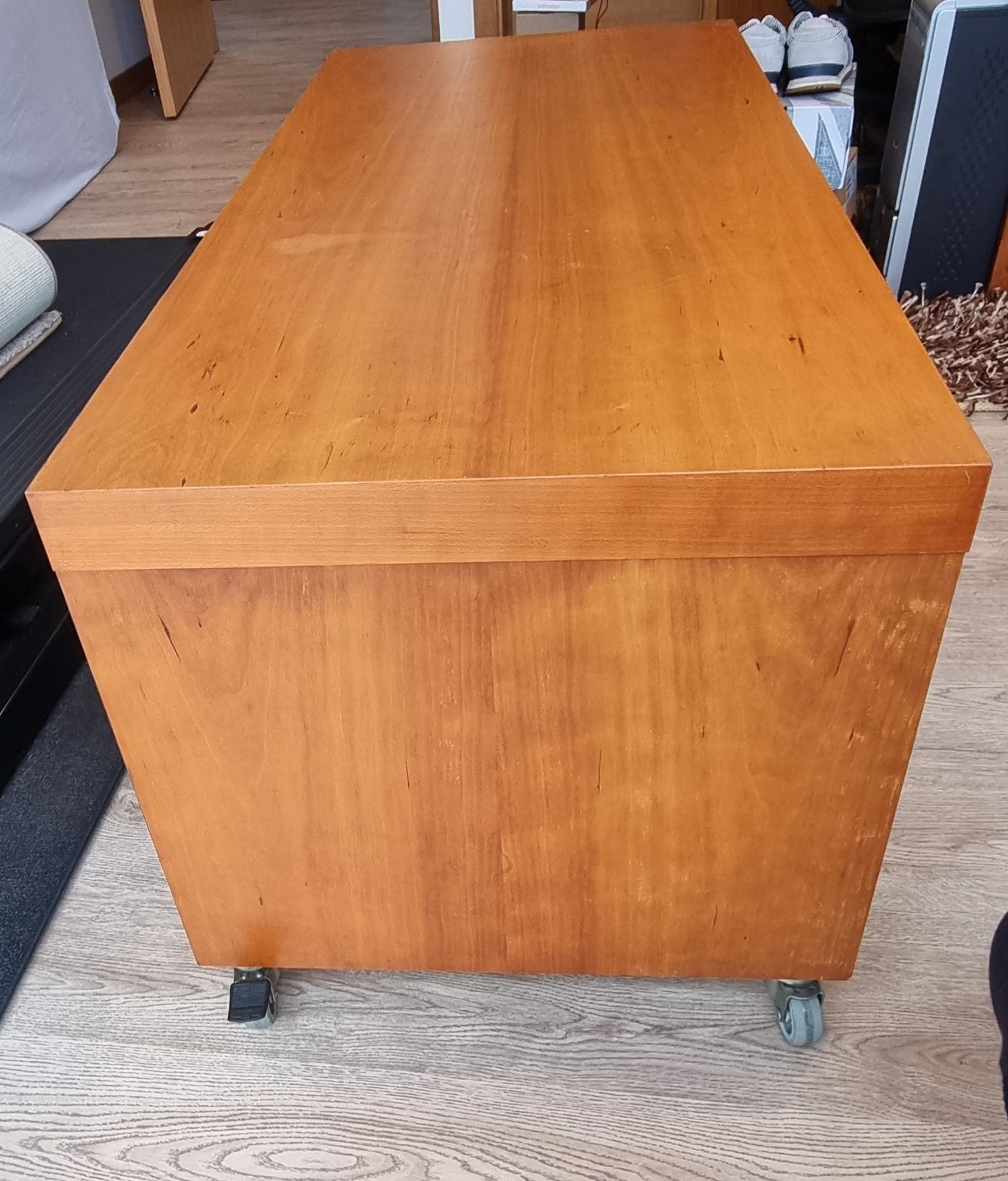 Mesa de centro em madeira