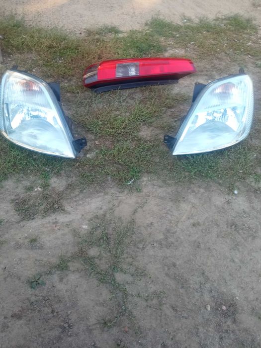 Komplet  lamp ford fiesta