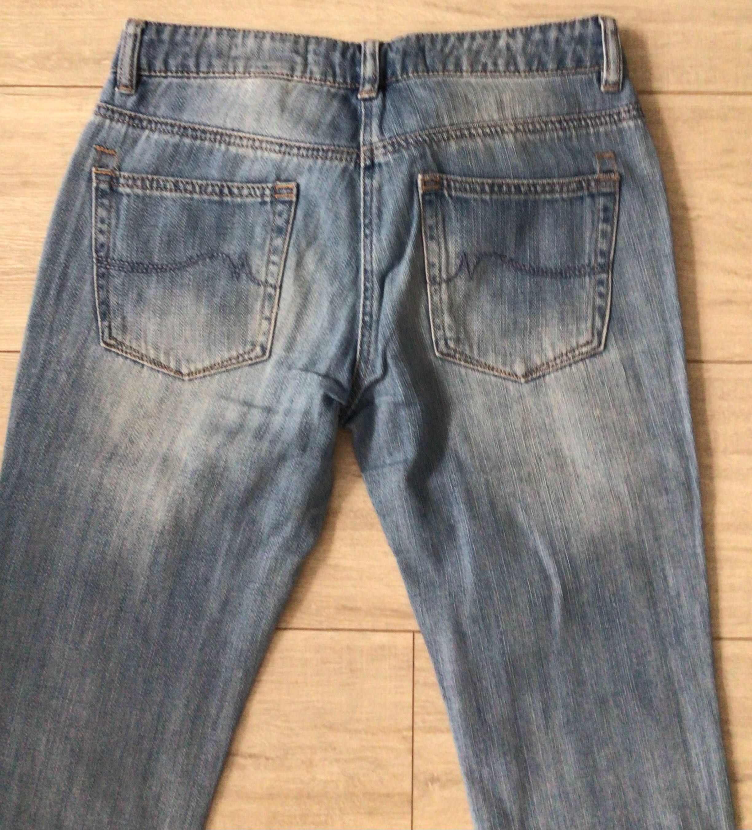 Jeansowe spodnie marki Nexr Rozm.36
