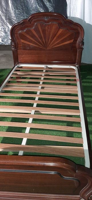 Cama individual com ou sem colchão