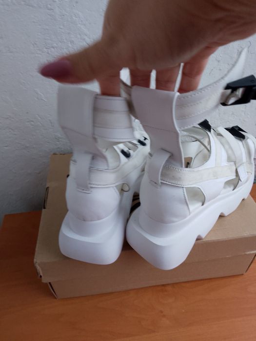 Бесплатно!Обувь женская