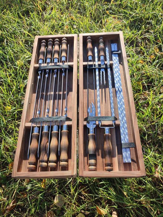 Подарунковий набір шампурів в кейсі від виробника