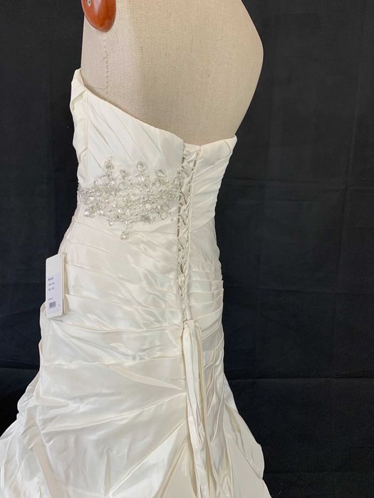 Nowa suknia ślubna księżniczka 40 L vintage cottagecore ivory glamour