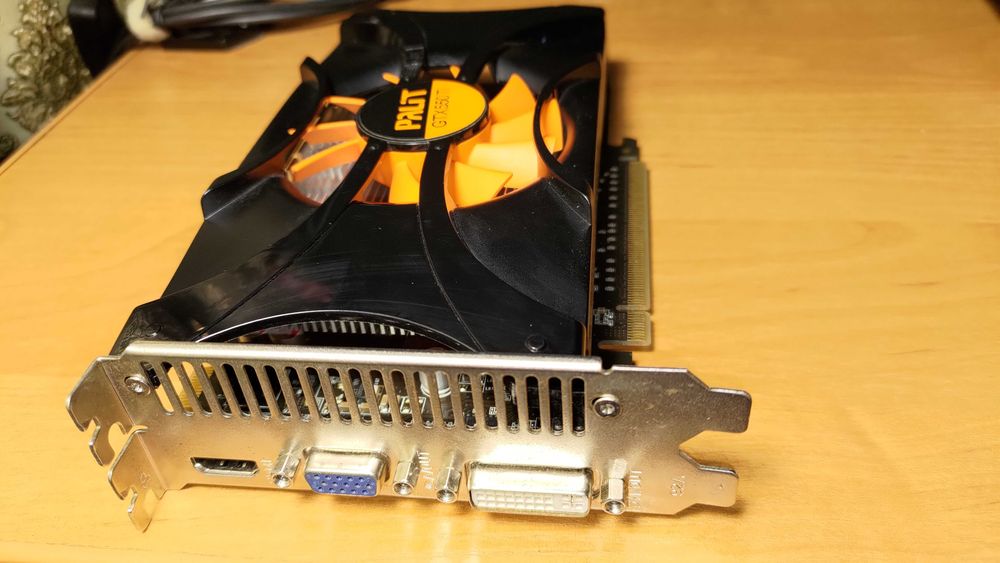 Видеокарта Geforce Palit GTX 550 Ti 1 ГБ GDDR5 128Bit