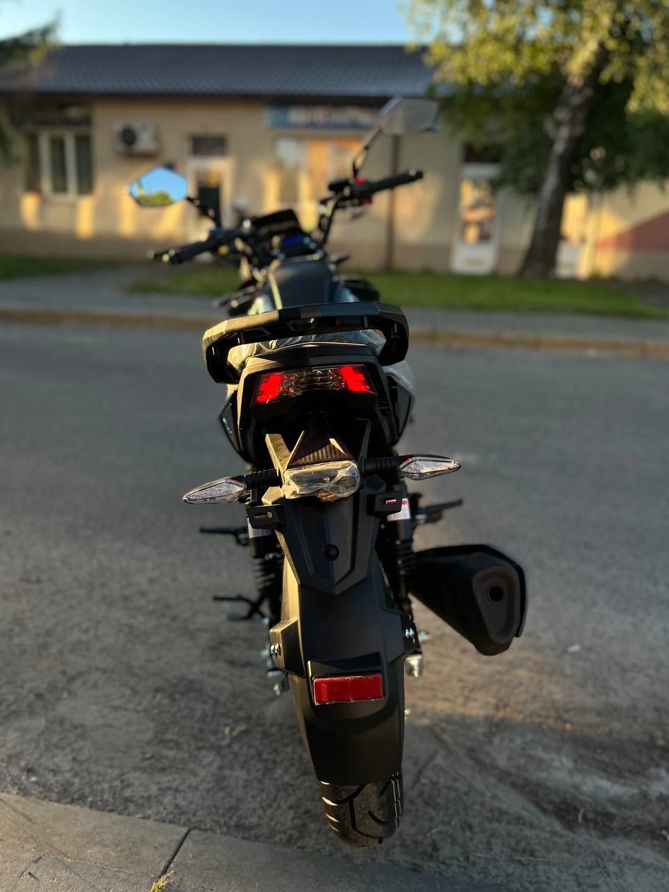 Новенький Spark 200 R32