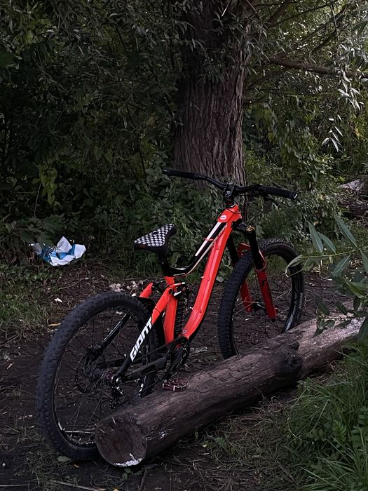 Продам велосипед giant glory 2019