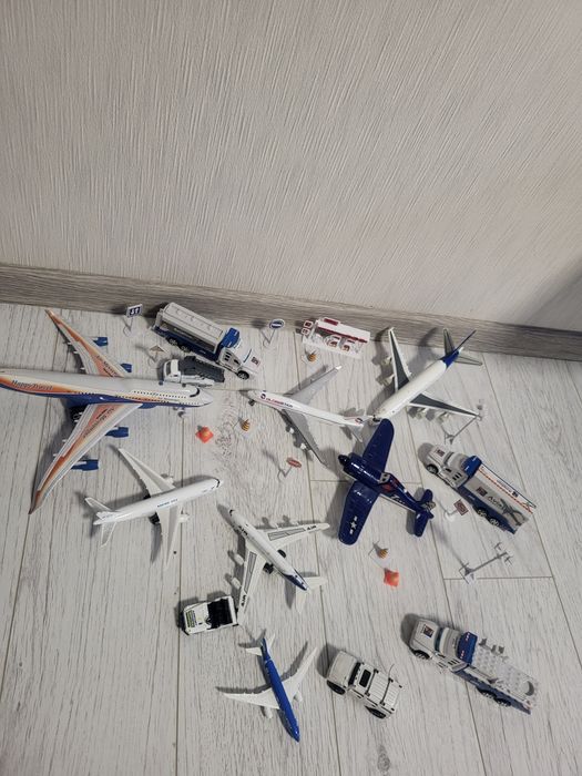 Набор самолетов(аэропорт)