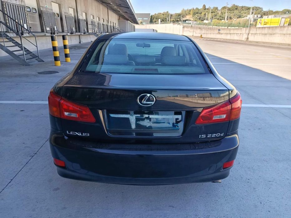 Lexus IS 220d - 177cv