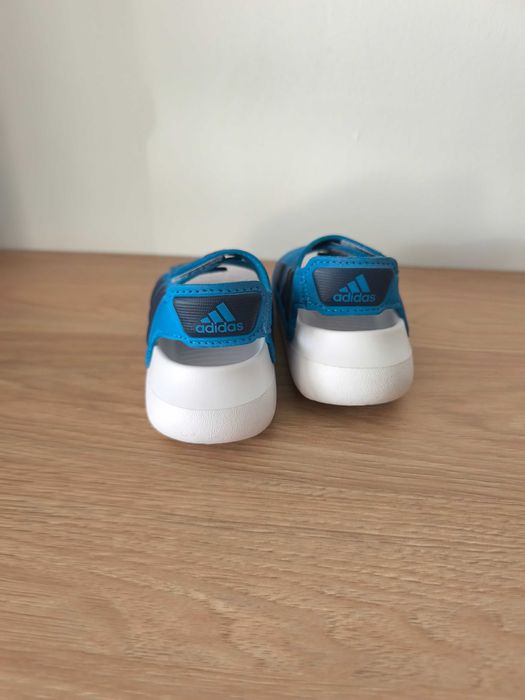Adidas AltaSwim niebieskie sandałki - stan idealny