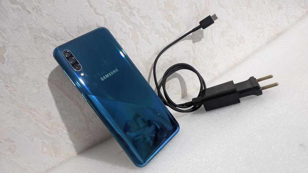 Samsung A30s 4/64
