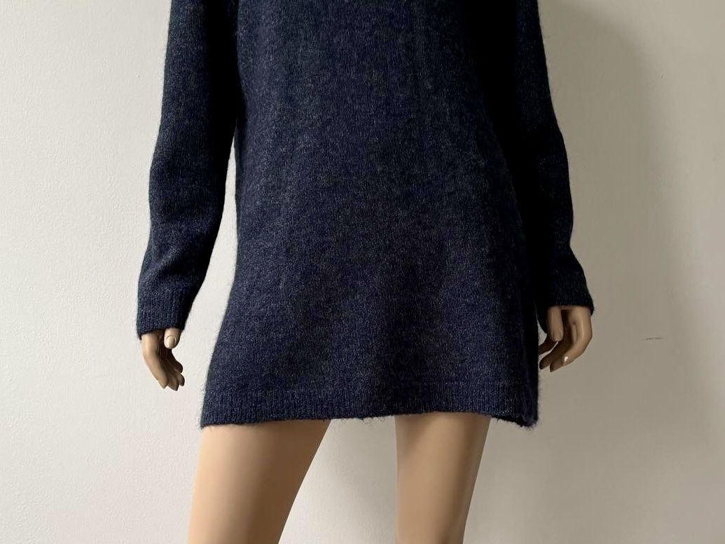 Life Time sweter damski L wełna moher
55%wełna 
10%moher 
Rozmiar XL