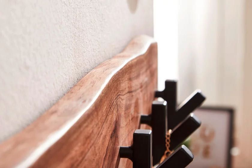 Wieszak ścienny z drewna akacjowego - WOHLING