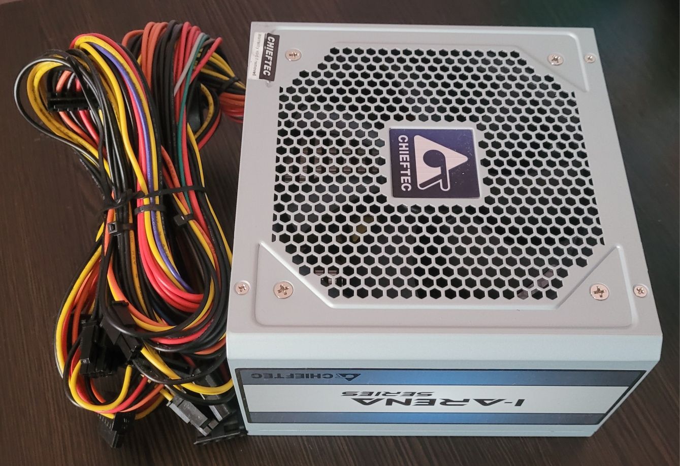 Блок живлення chieftec gpc-700s