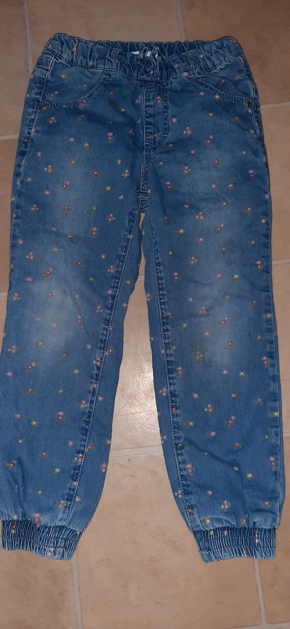 Spodnie jeans ocieplane rozmiar 110