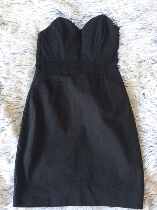 sukienka bez ramiączek czarna Zara