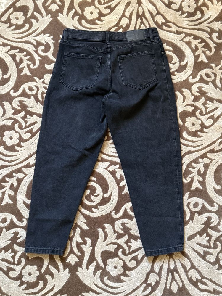 Джинси чорні Bershka Ballon eur36 usa29 mex29