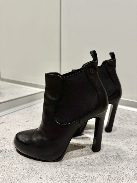 Ботильони шкіряні Fabi 38р