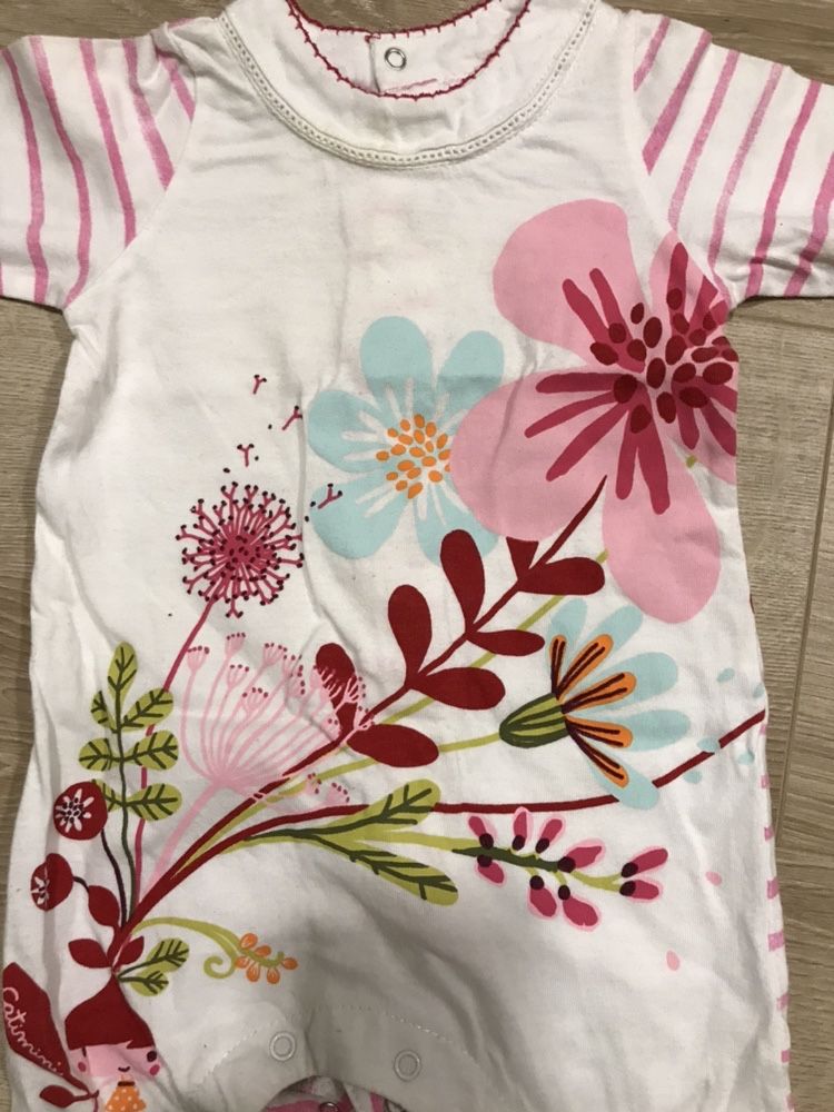 Babygrow de menina Catimini 1 mês