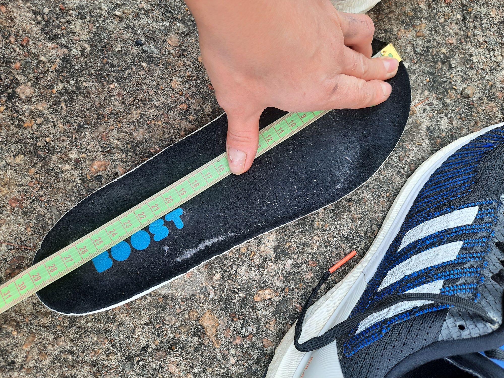 Легкие беговые кроссовки кросівки Adidas Solar Boost BT р.44-45