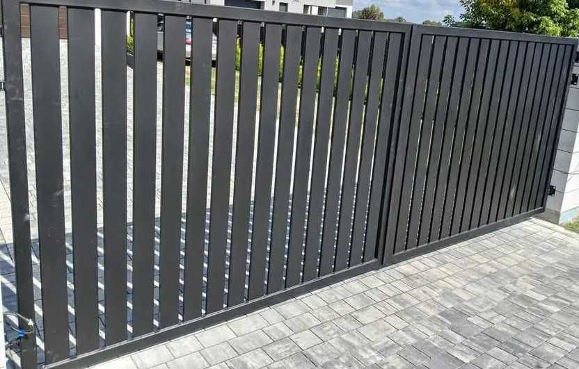 Brama wjazdowa palisadowa pionowa dwuskrzydłowa / przesuwna P-80-P