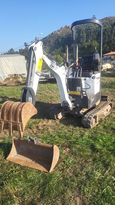 Mini giratória bobcat