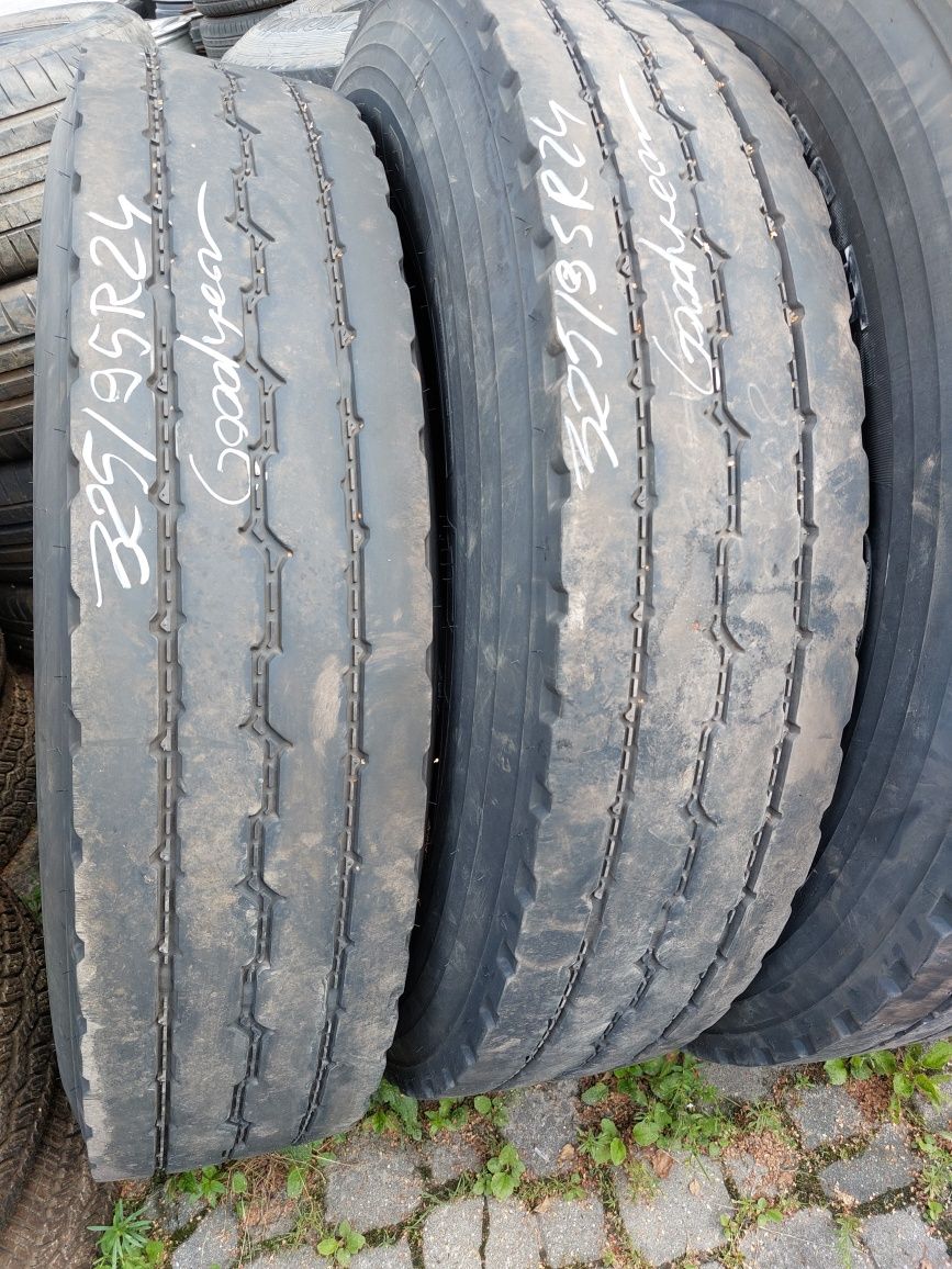 325/95R24 Goodyear opony używane rolnicze 4 szt