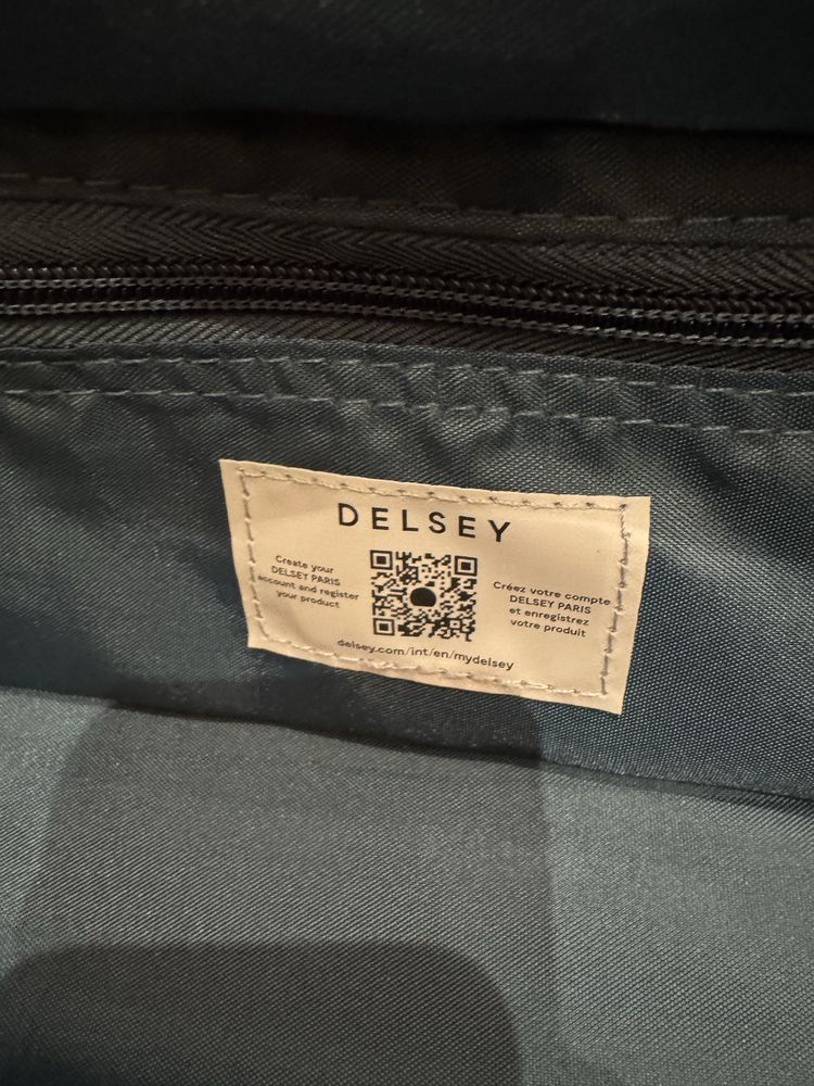 Delsey нова валіза S M L