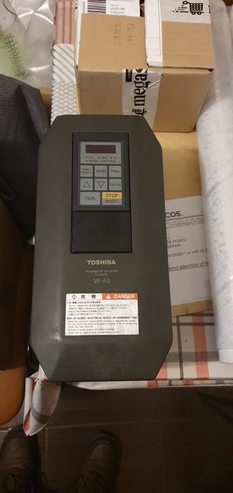 Falownik Toshiba VF-A5, 7 kW