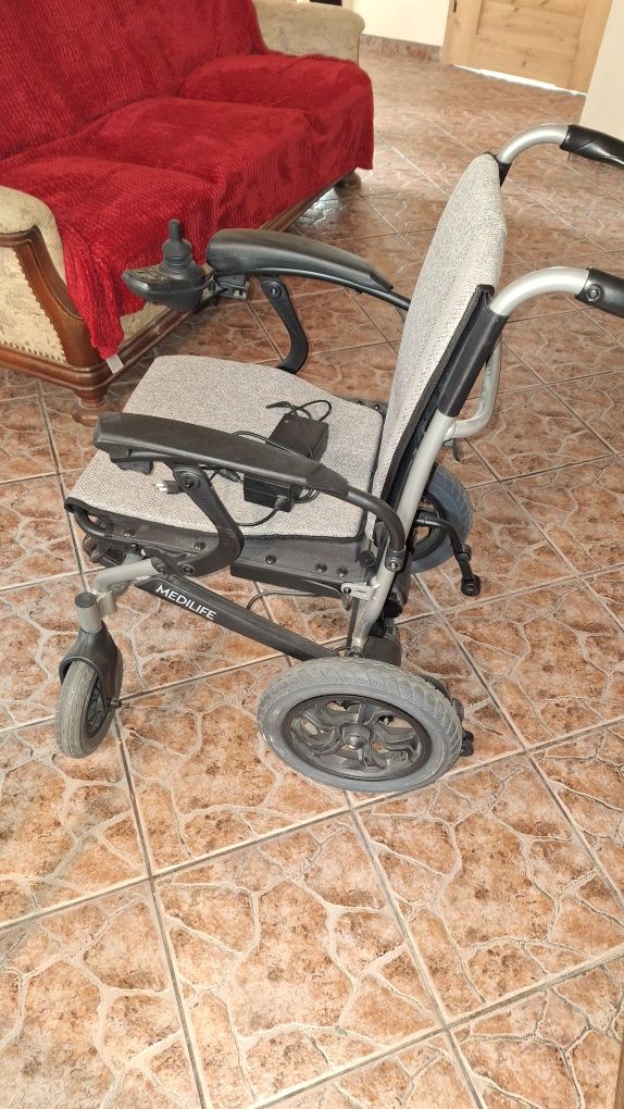Sprzedam wozek elektryczny dla osoby niepelnosprawnej
