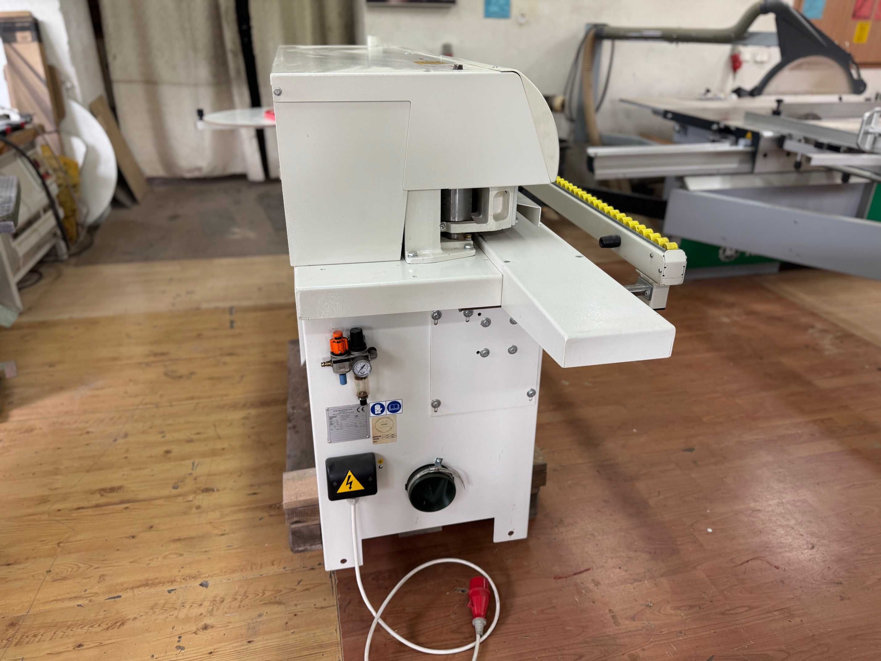 Okleiniarka SCM Minimax ME 25