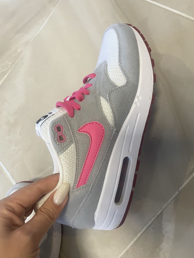 Кросівки  оригінал найк аір макс, Nike air max розмір 40,5 41,42 26см.