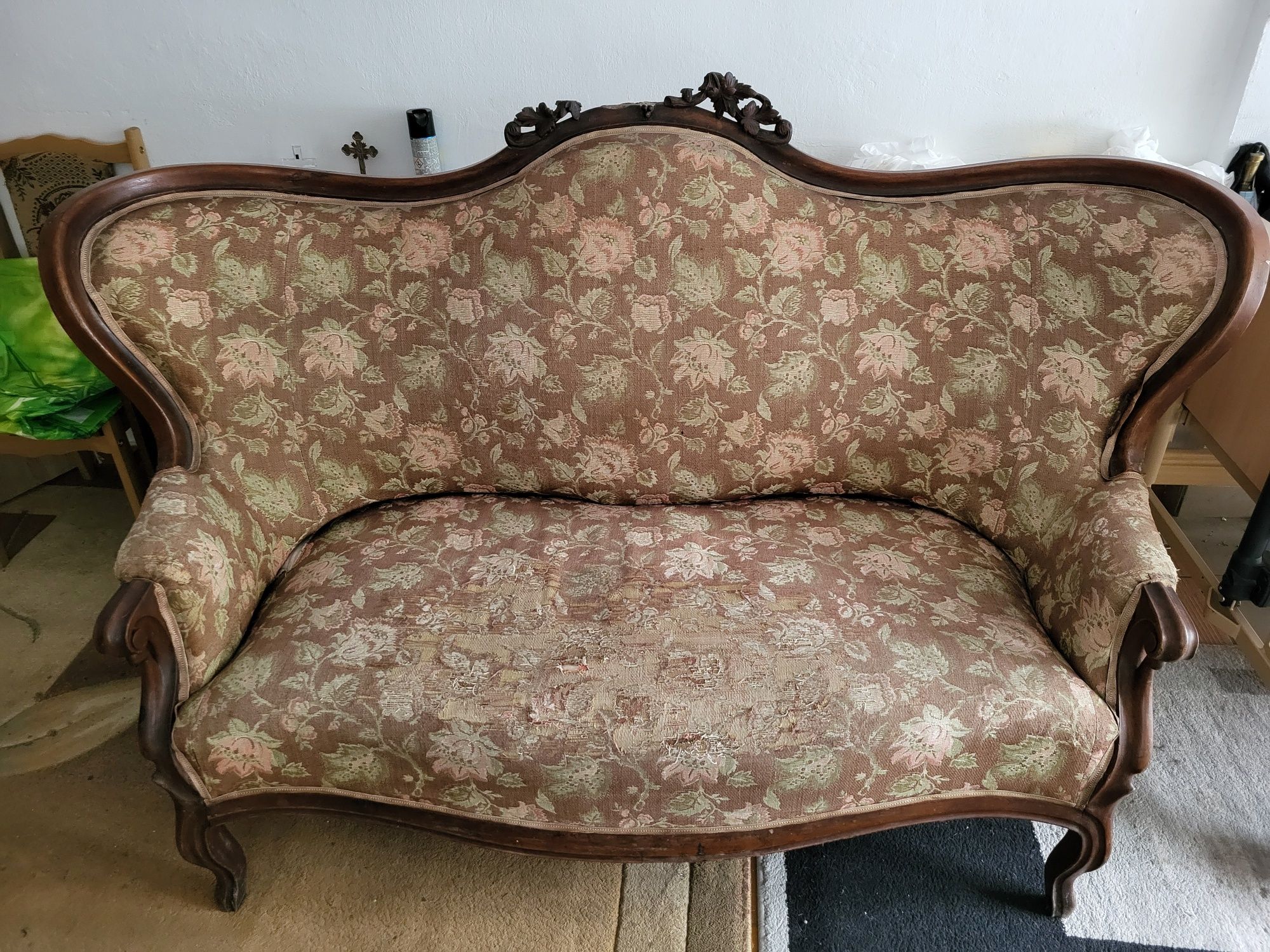sofa do renowacji